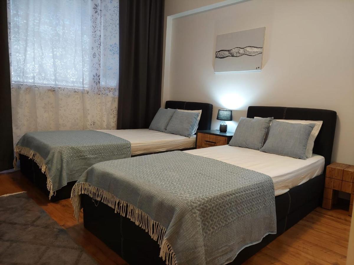 Monteverde Ski Lift Apartment Bansko Eksteriør billede